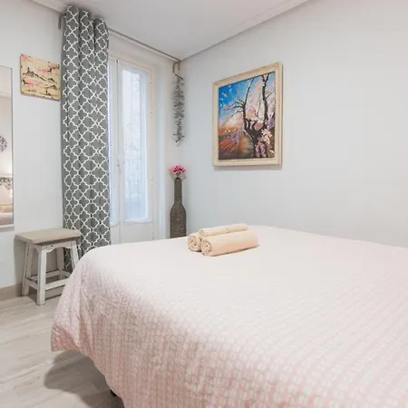 Patio Cadenas Apartment Toledo