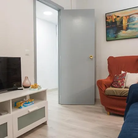 Patio Cadenas Apartment Toledo